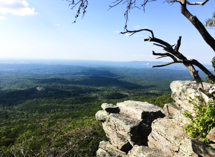 7 Low-Key Hikes In Alabama With Amazing Payoffs