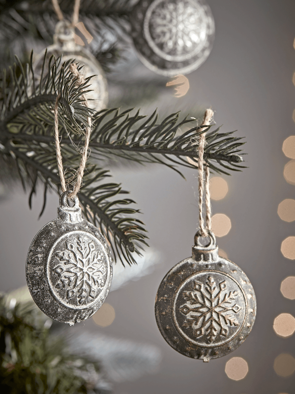 NEW Sixteen Embossed Snowflake Baubles