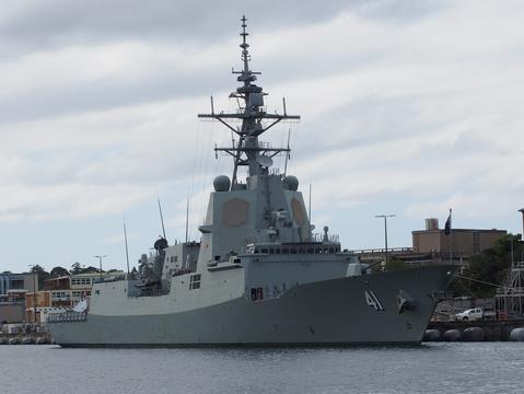 ALK 612A HMAS Brisbane