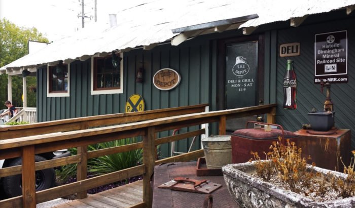 The Depot Deli & Grill In Alabama Offers Great Outdoor Dining That''s Perfect For Summer
