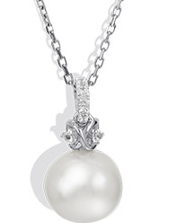 Cultured Pearl Necklace