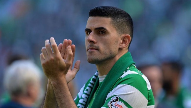 Celtic fans uproar after Rogic inexplicably left out of squad