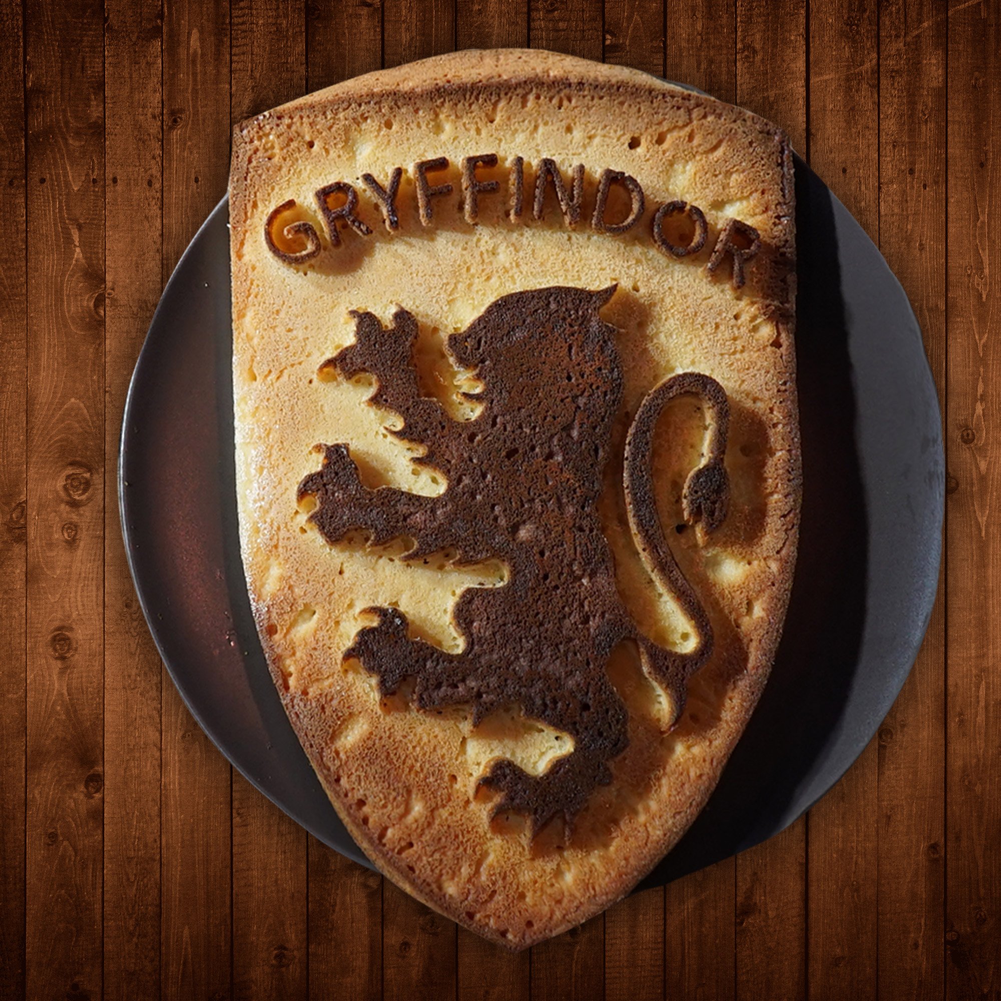 Gryffindor Silicone Cake Pan/Mold