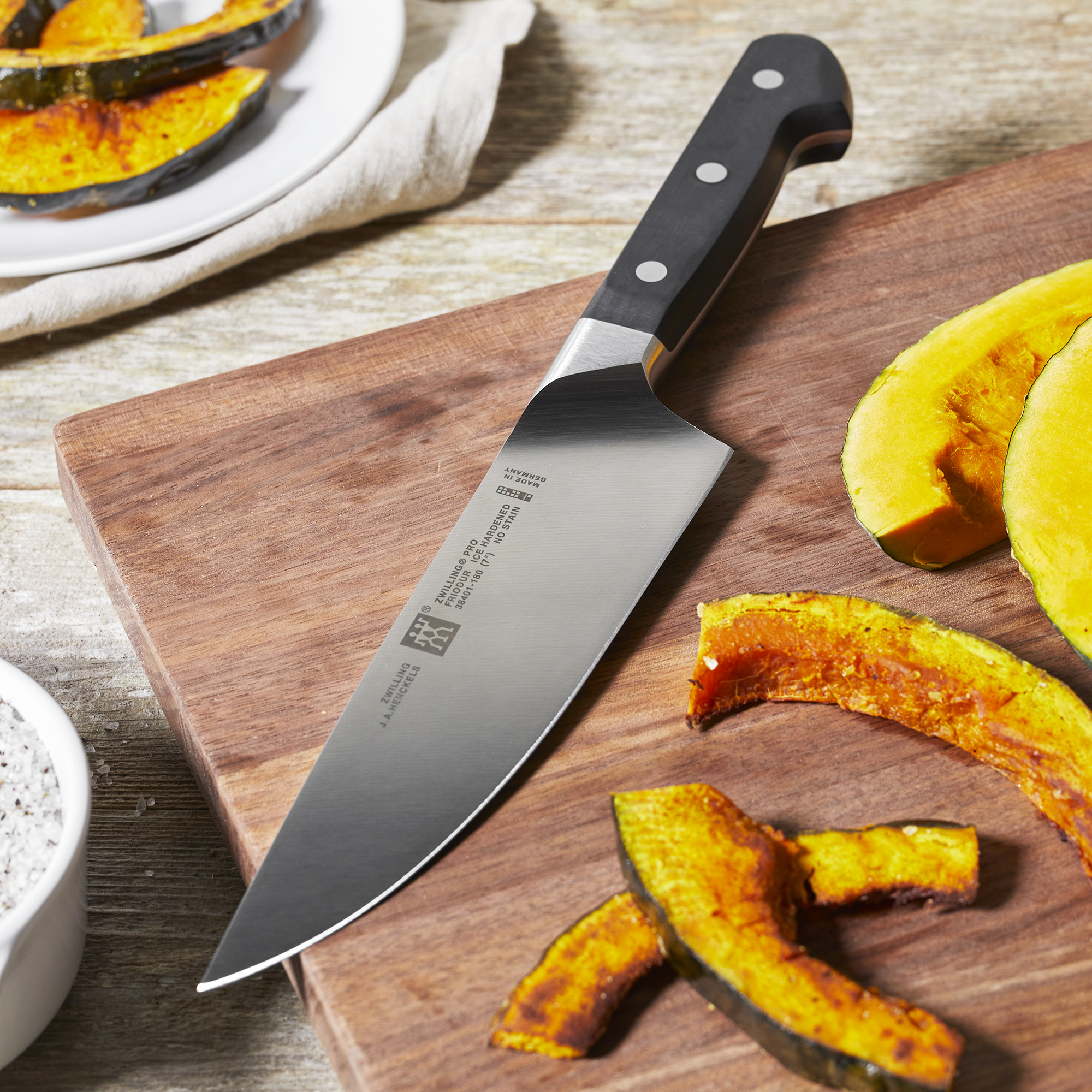 ZWILLING Pro 7in Chef''s Knife