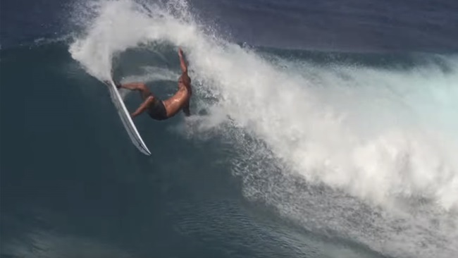 Watch: A Timeless Kelly Slater Surfing on the North Shore in 2020