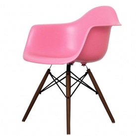 Style Pink Plastic Retro Armchair Walnut Legs