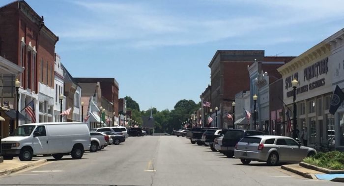 Why This One Tiny Town Is Secretly The Best Place In Alabama