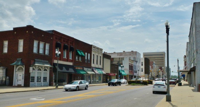 Here Are The 10 Most Dangerous Towns In Alabama To Live In
