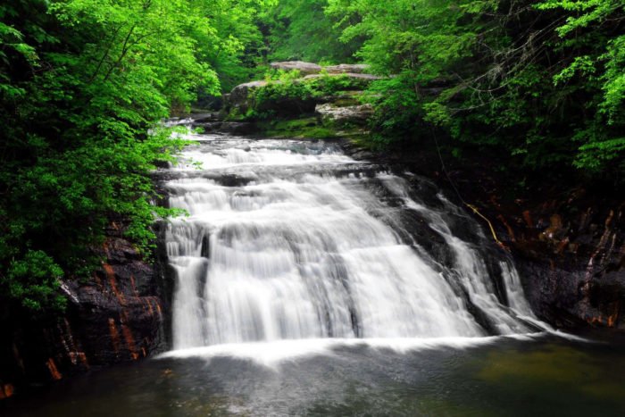 6 Easy-Access Alabama Waterfalls That Are Perfect For A Summer Adventure
