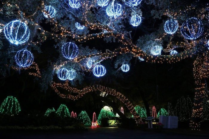 Take A Stroll Through 3 Million Dazzling Lights At Alabama''s Bellingrath Gardens And Home''s Magic Christmas In Lights