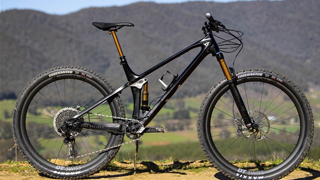 TESTED: YT IZZO Pro Race