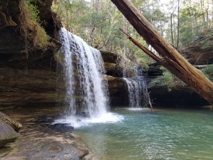 This Waterfall In Alabama Is So Hidden You''ll Probably Have It All To Yourself