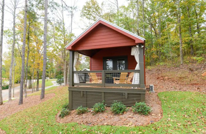 Forget The Resorts, Rent This Charming Waterfront Tiny House In Alabama Instead