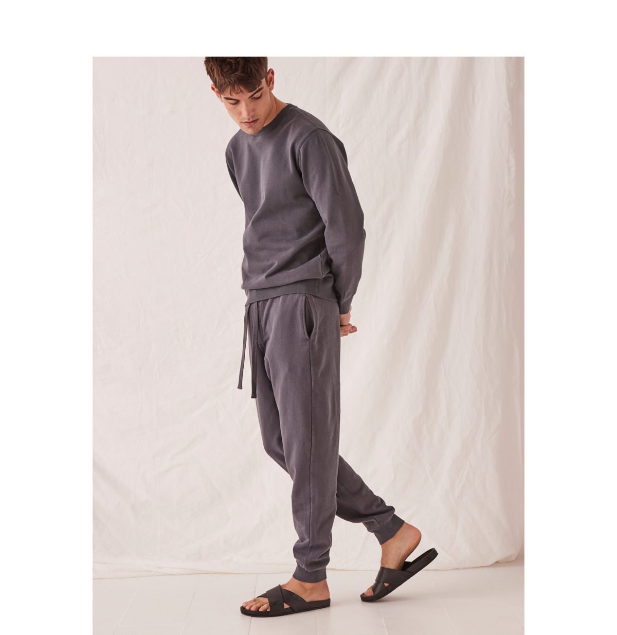 Reeve Lounge Pant Charcoal | Assembly Label