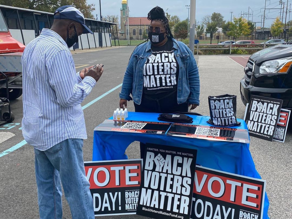 People registering to vote via Black Voters Matter Fund.