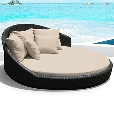 O-Lounge Outdoor Patio Wicker Round Double Bed Set
