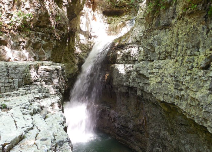 Discover An Enchanting Hidden Waterfall While Exploring Alabama''s Walls Of Jericho Trail