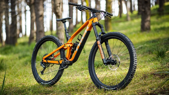 TESTED: 2021 Trek Slash 9.9