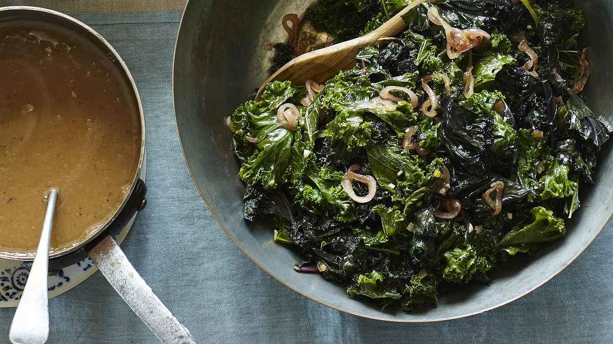 Wilted kale with warm shallot dressing