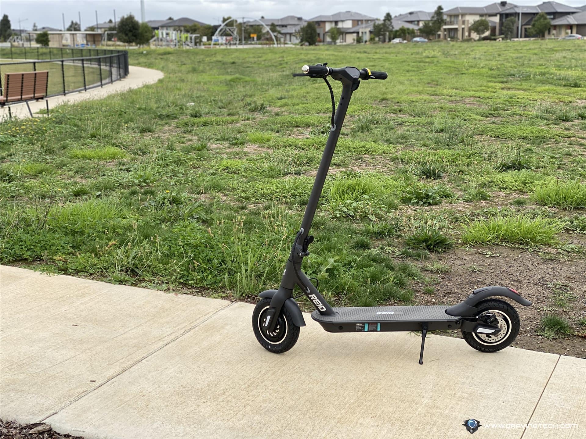 Riding my first electric scooter - Reid E4 Plus eScooter Review
