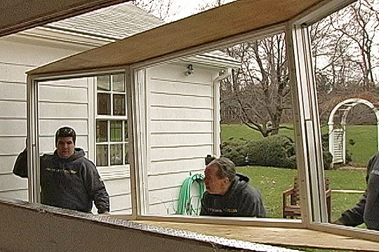 Putting in a Bay Window - How It's Done, How It Can Change a Room - screenshot