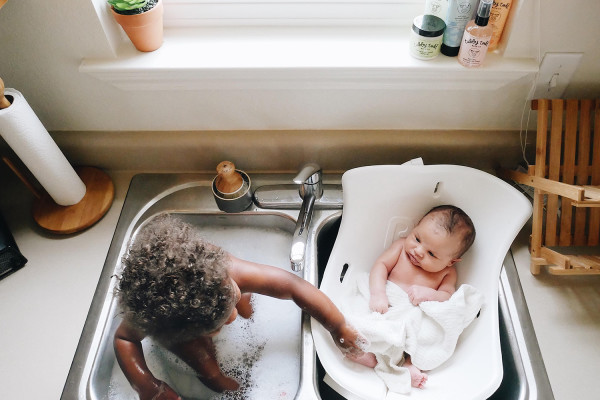 How to Give Your Baby a Bath