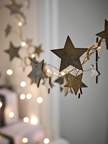 Lit Grey Star Garland