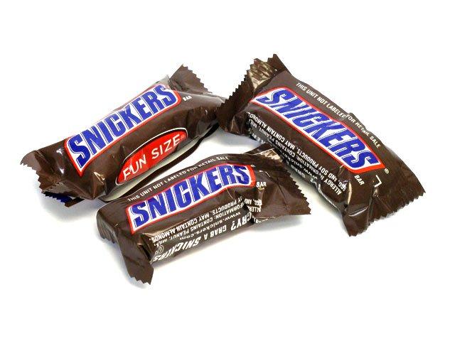 Image of Snickers Fun Size Bars - Bulk 3 lb bag (80 ct)