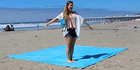 The best beach towels for summer, including thick, oversized beach towels, quick-drying and sand-free microfiber beach towels, travel beach towels, and more.