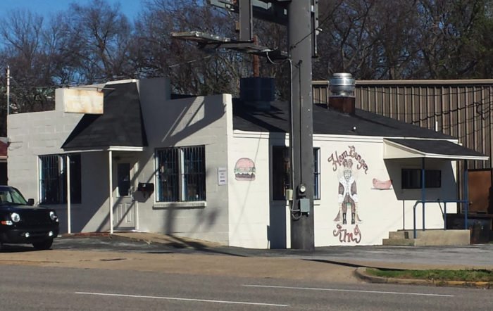 The Roadside Hamburger Hut In Alabama That Shouldn''t Be Passed Up