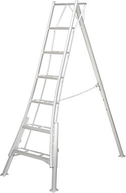 Niwaki EN Pro Adjustable Tripod Ladder