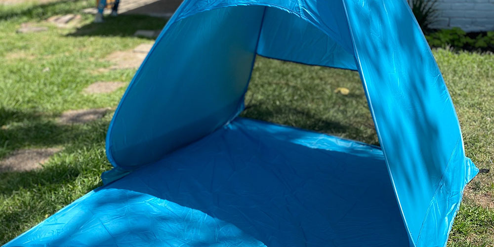 Pop-Up Beach Tent with UV 50+ Protection
