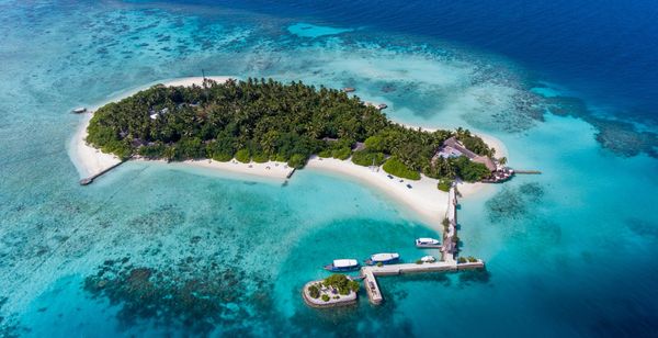 Makunudu Resort Maldives 4*