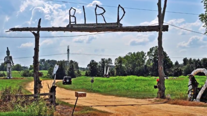 There''s A Whimsical Art Farm Hiding In Alabama And You''ve Got To See It