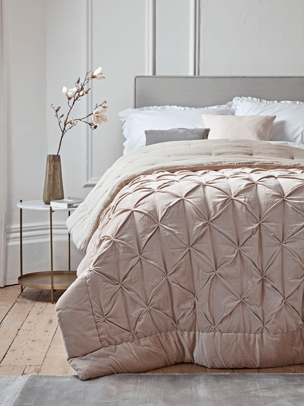 Pin-Tucked Velvet & Linen Kingsize Quilt - Blush