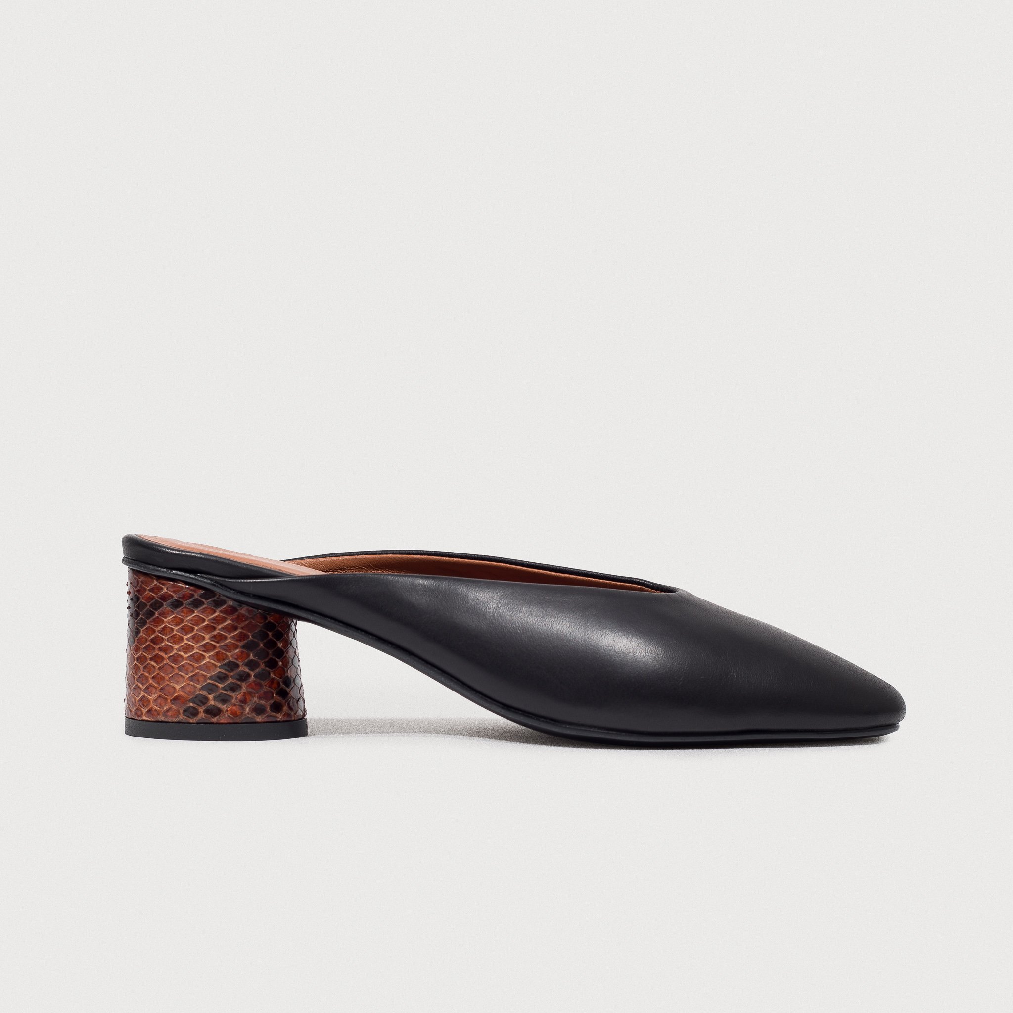 Mules - Black Python (ONLY 1)