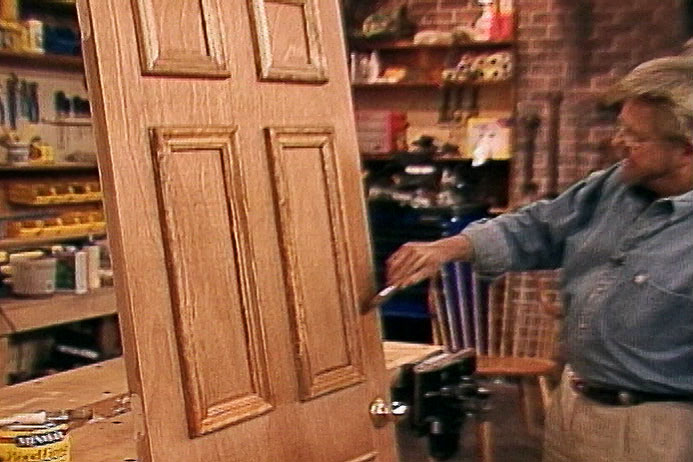 How to Turn a Plain, Flat Interior Door into One with a Paneled Look - screenshot