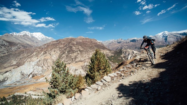 Nothing to breathe. Only dust to eat. Nepal.