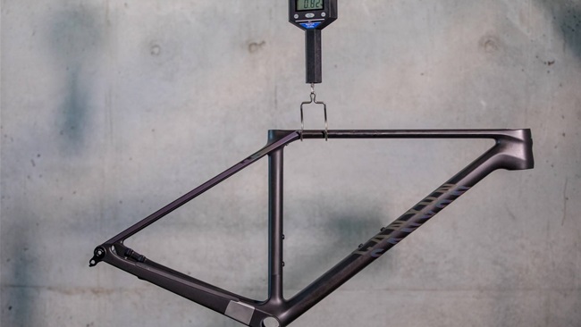 Canyon''s new Exceed CFR weighs just 835g