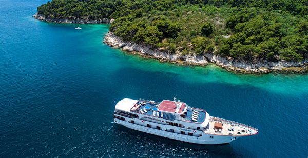 Adriatic Paradise Cruise from Split