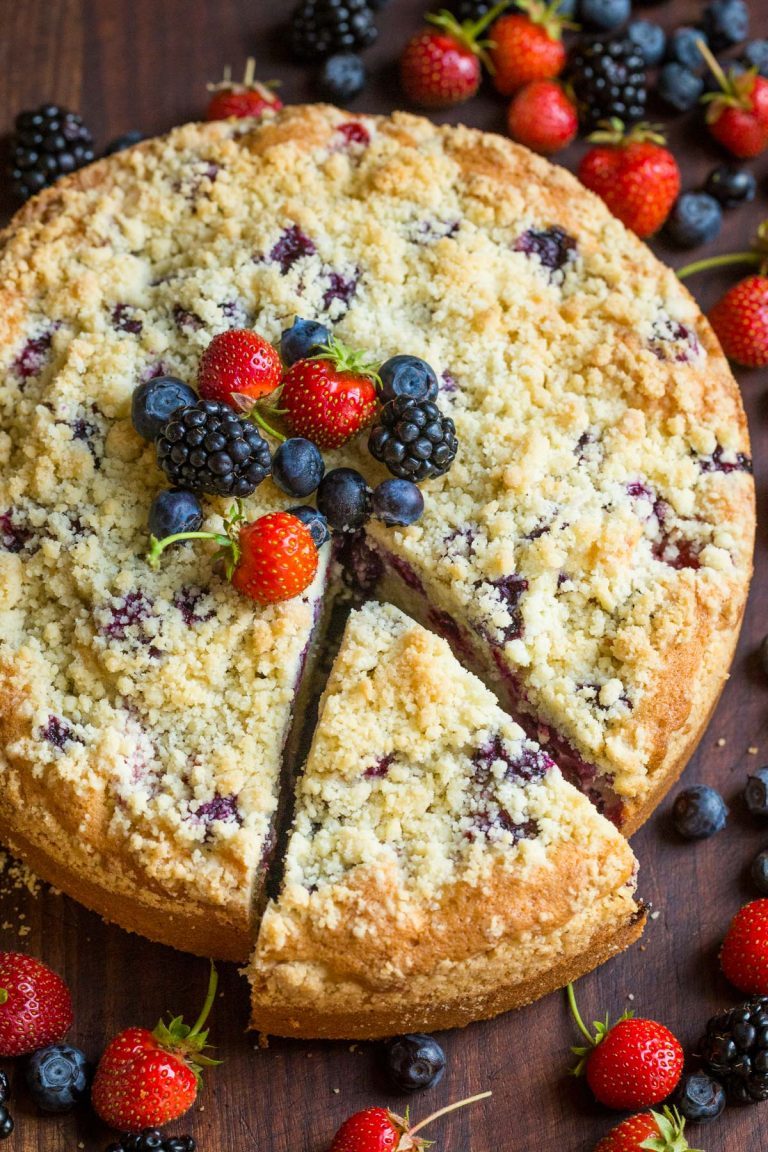 Berry-Crumb-Cake-Recipes-768x1152