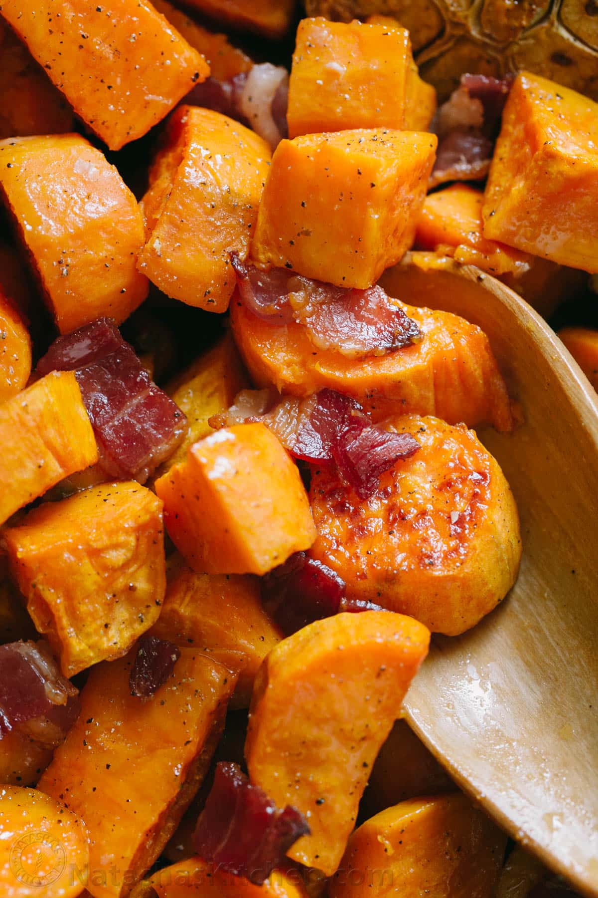 Roasted sweet potatoes with bacon