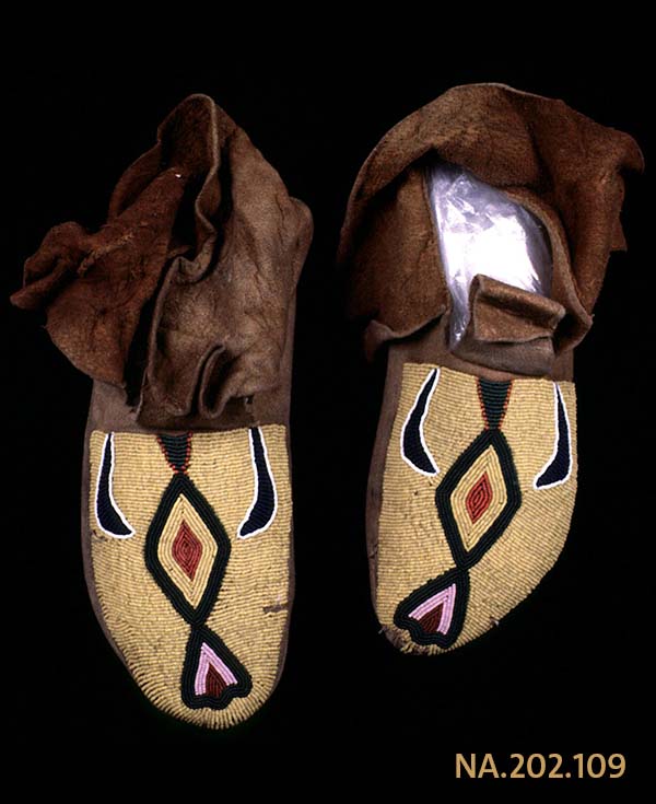 Museum Minute: a pair of Nez Perce moccasins