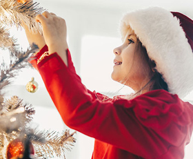 Visit article about kids and holiday decorations