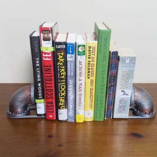 Pipe to ground bookends by Petethelich
