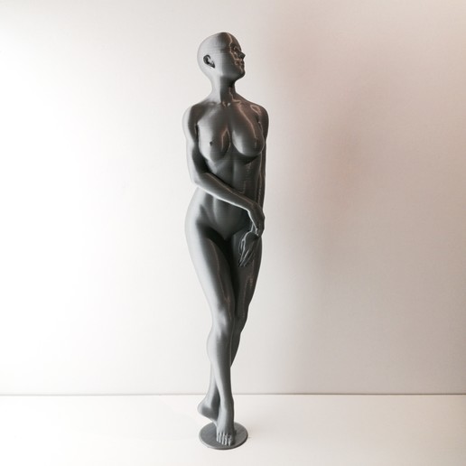 BEATRICE - Standing Woman Pose by Extreme3dprint