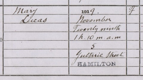 Detail from the birth entry of quadruplet Mary Lucas. National Records of Scotland, Statutory Register of Births, 1919, 647/1320 page 440