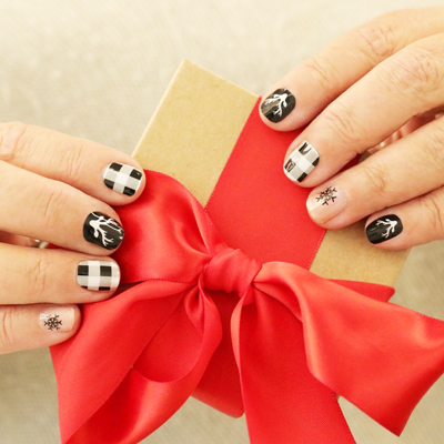 Beautiful Jamberry nails - choose from a variety of holiday styles